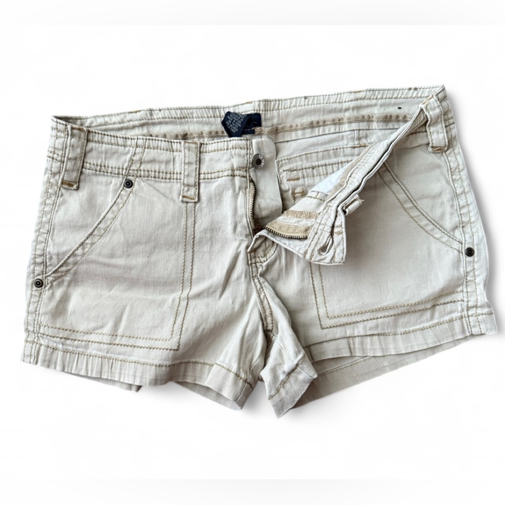 Bailey’s Point Casual Cream Shorts for Women - Picture 4 of 5